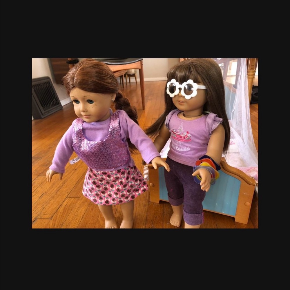 2 American Girl Dolls for sale, one American Girl Doll bed, accessories/clothes